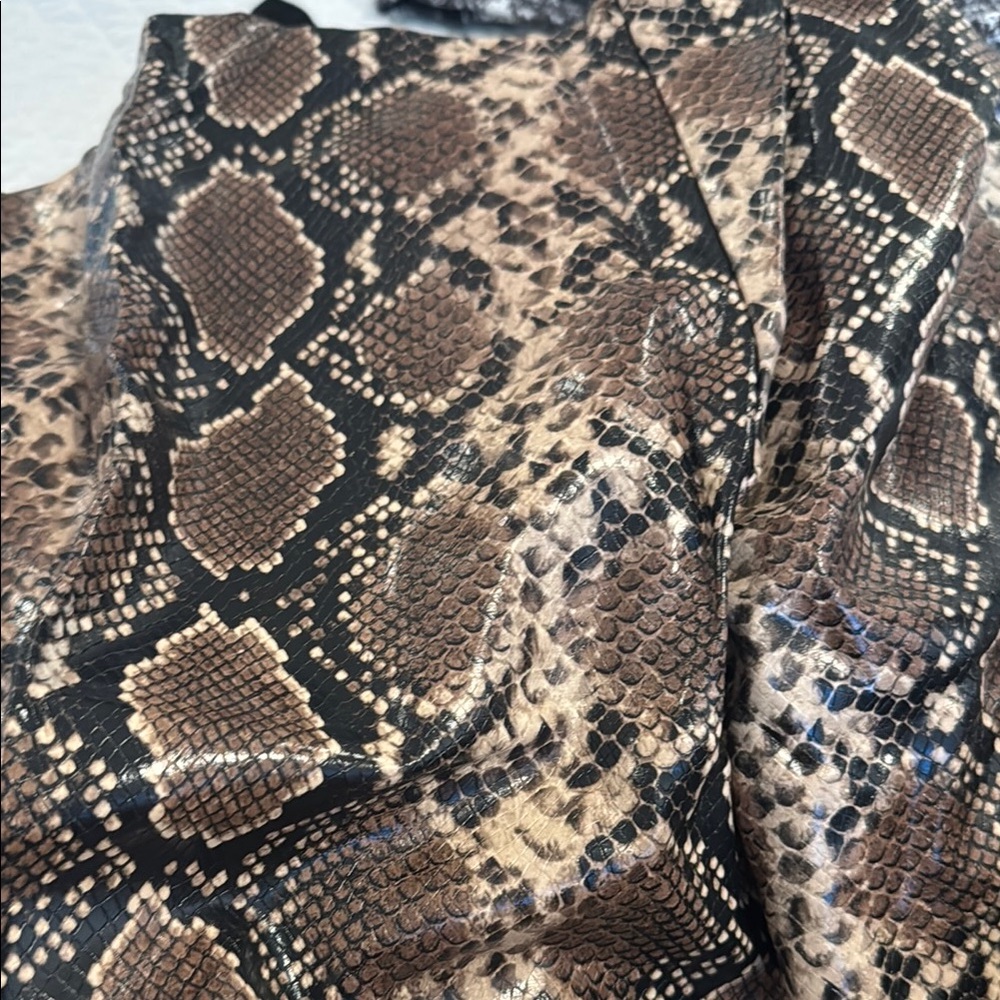 Commando Faux Leather Control Smoothing Legging, Tawny Python - Picture 8 of 8